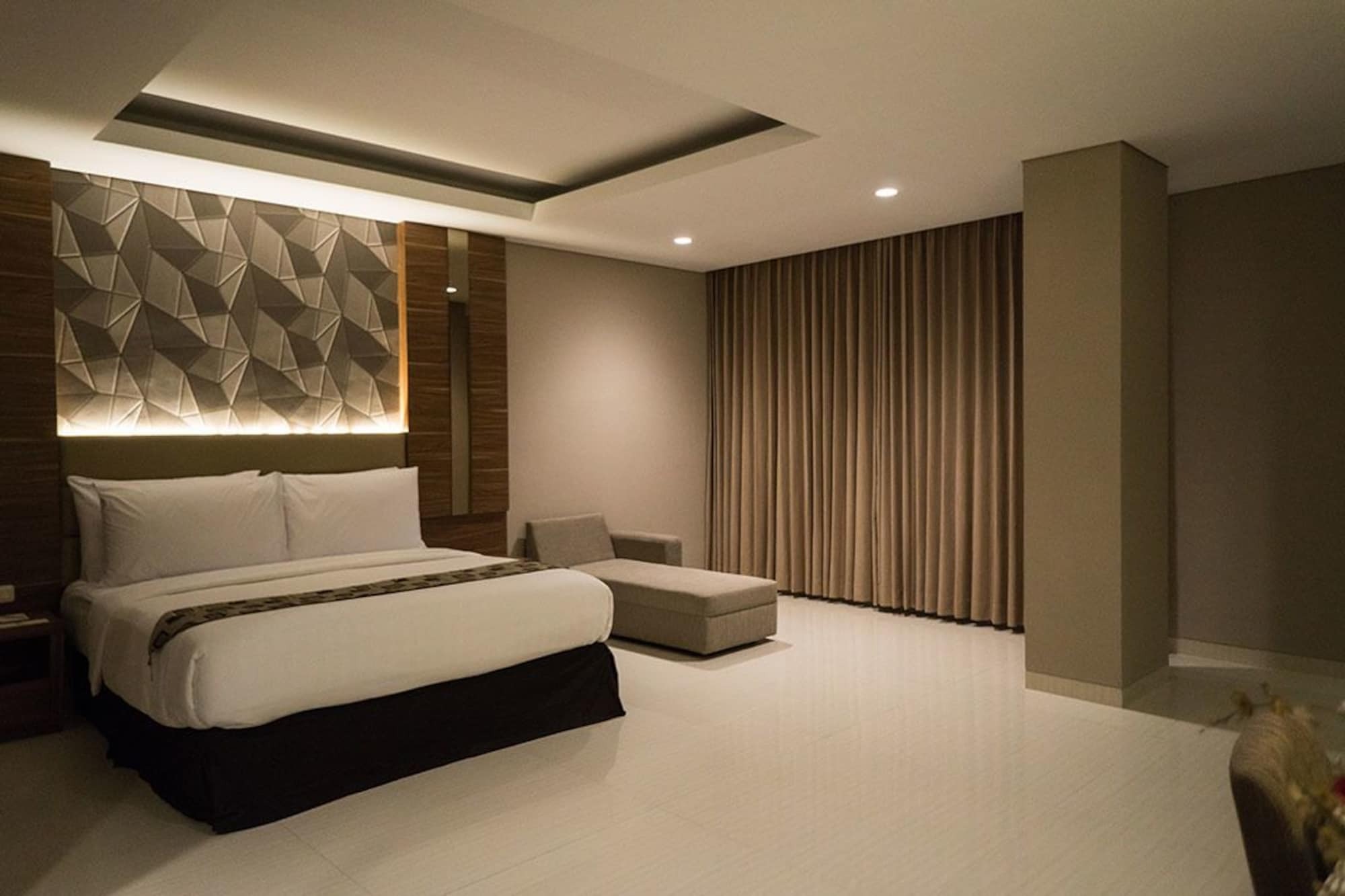 Novena Hotel Bandung Lembang Buitenkant foto