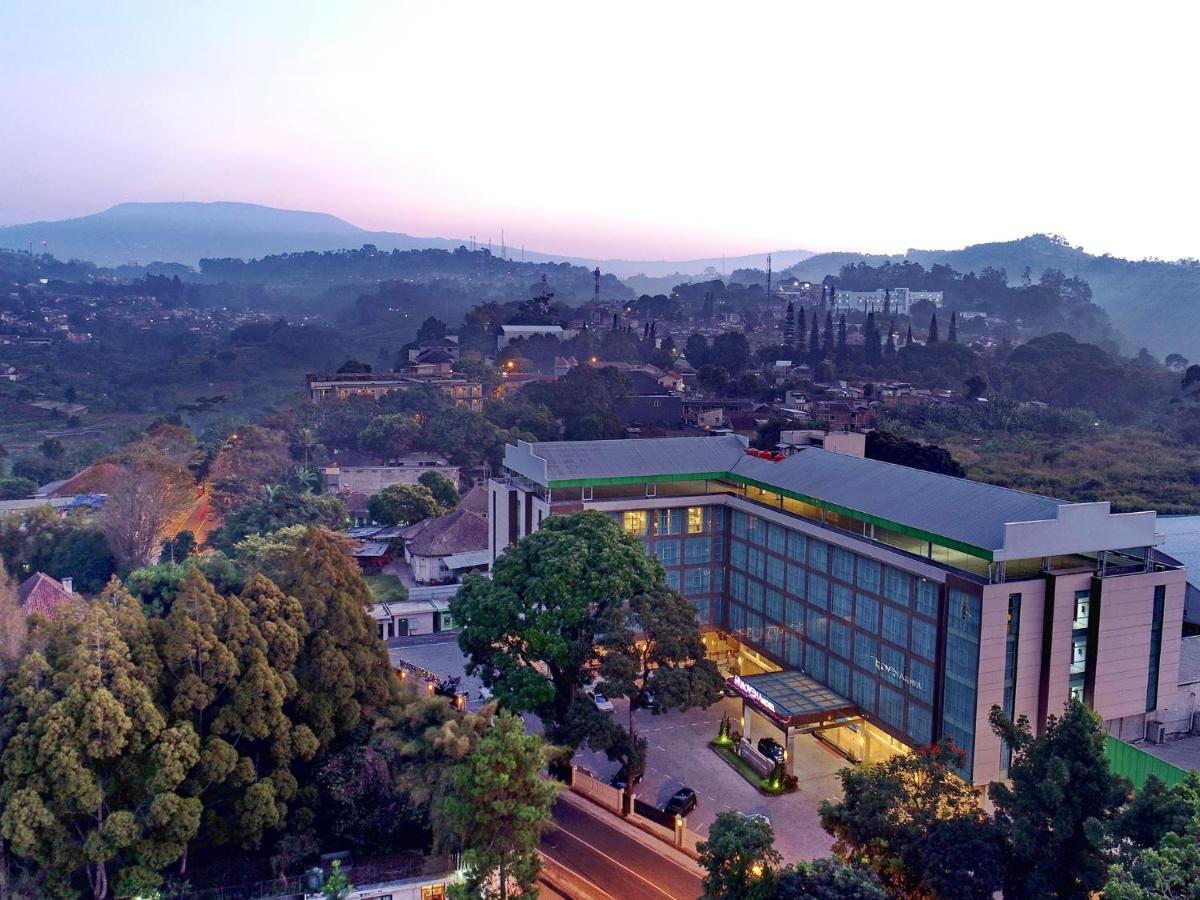 Novena Hotel Bandung Lembang Buitenkant foto
